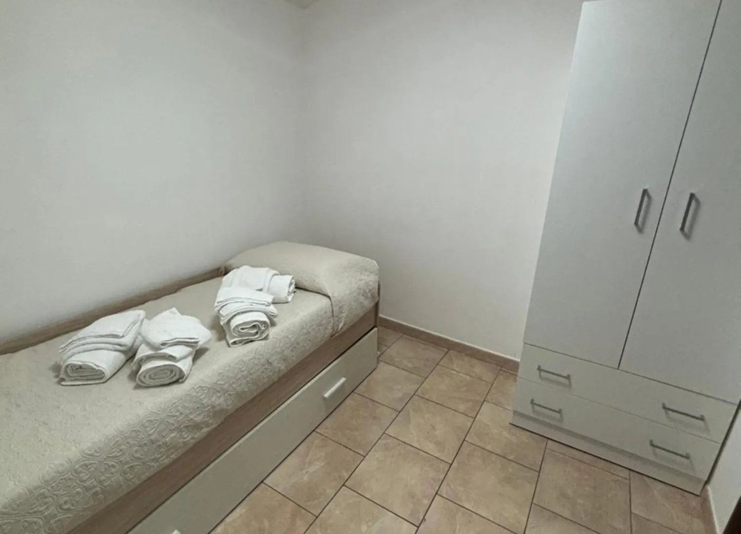 Domus Dei Gemelli Apartment Naples Italy